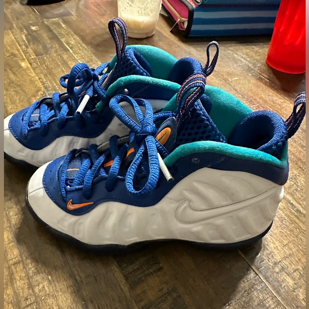 Little boys Nike foamposite size 11C